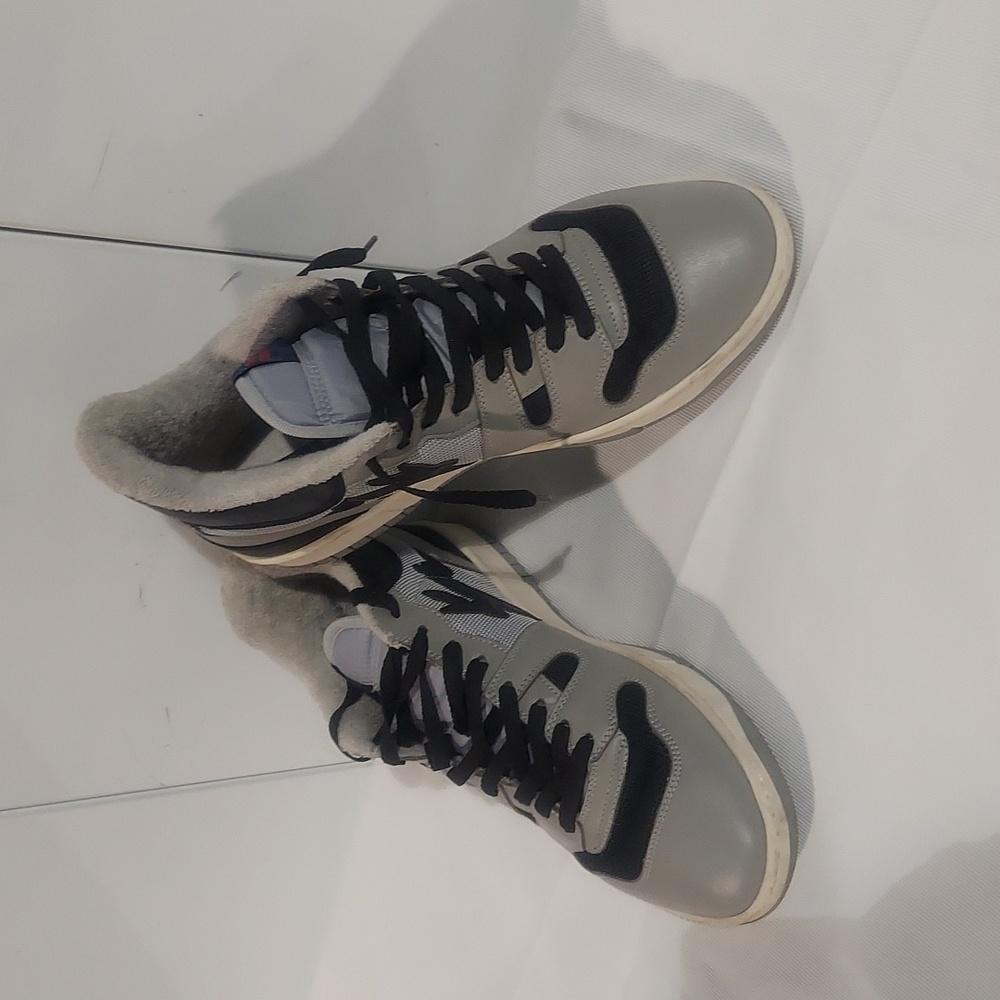 Thinking Different Hack Sneaker Shoes - image 3